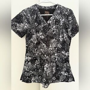 Barco Uniforms Women's Monochrome Patterned Blouse